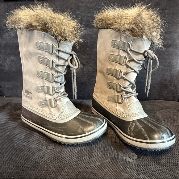 NWOT Women's Gray Joan of Arctic Waterproof winter boots. - Picture 3 of 10